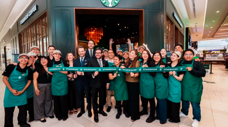 Starbucks inaugura su primera cafetería en Guayaquil