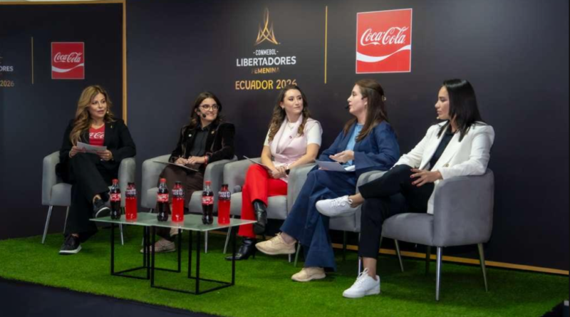 Coca-Cola reunió a las voces que abren la cancha para el fútbol femenino